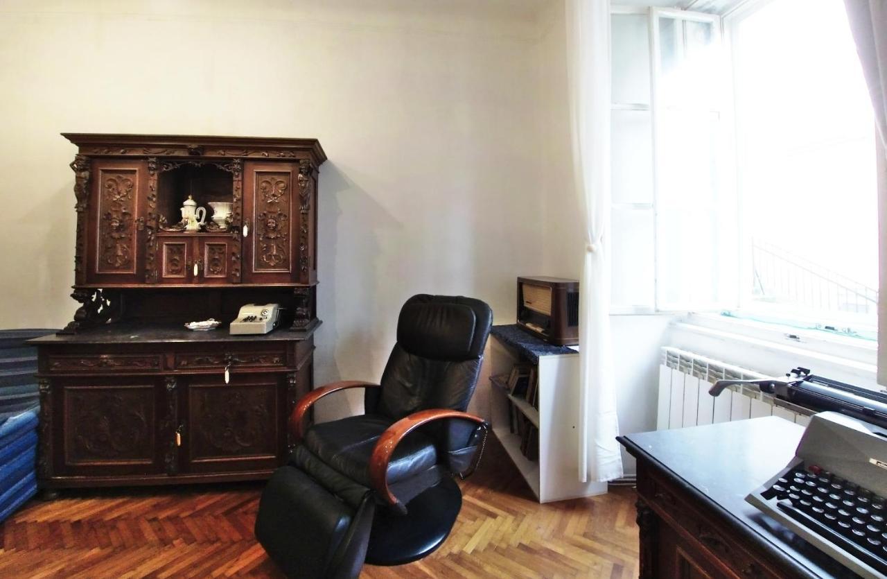 Casa Antica - Historical In Old City Center Apartment Trieste